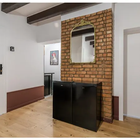 Habitación en casa particular Belle - 5 Minutes To Old Town Gdansk