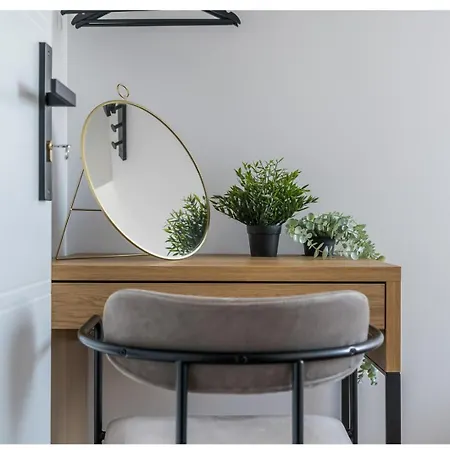 Belle - 5 Minutes To Old Town בית אירוח *